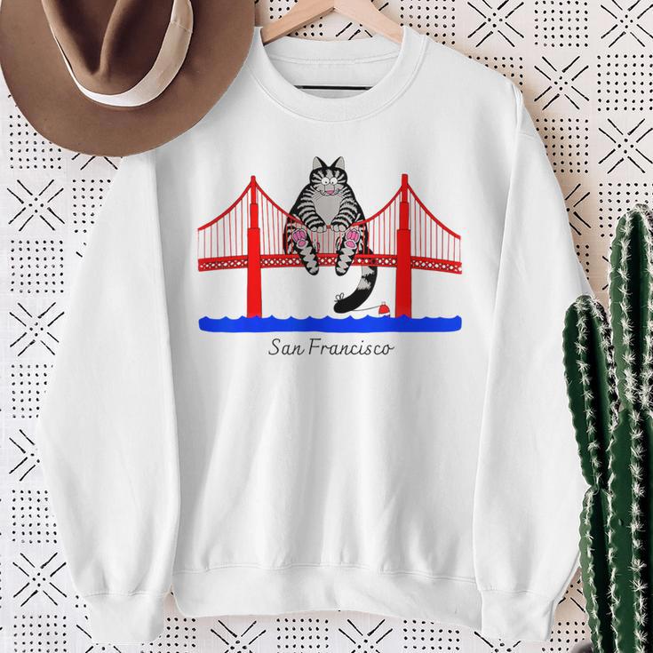 San Francisco Cat Golden Gate Bridge Book Lover Vintage Sweatshirt Gifts for Old Women