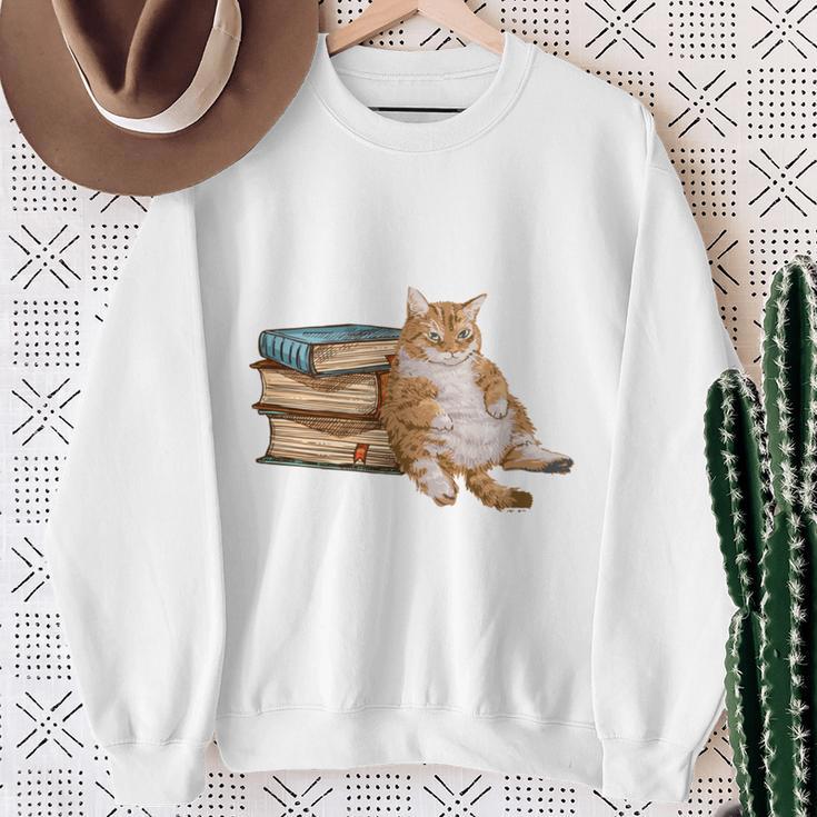 That's What I Do I Read Books I Pet Cats And I Know Things Sweatshirt Gifts for Old Women