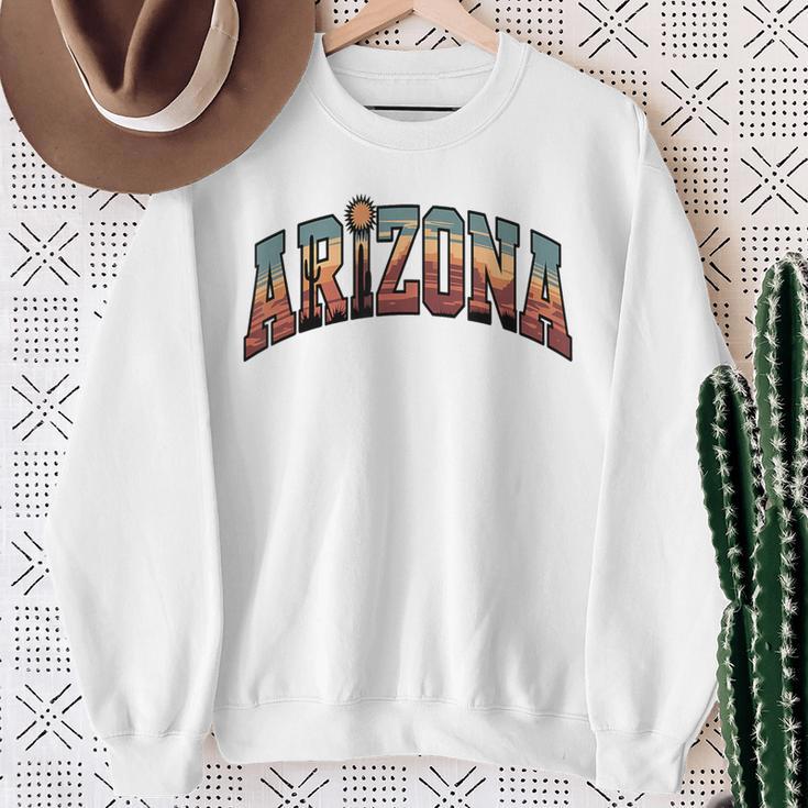 ヴィンテージアリゾナtシャツ レトロな砂漠のサグアロサボテン スウェットシャツ 年配の女性への贈り物