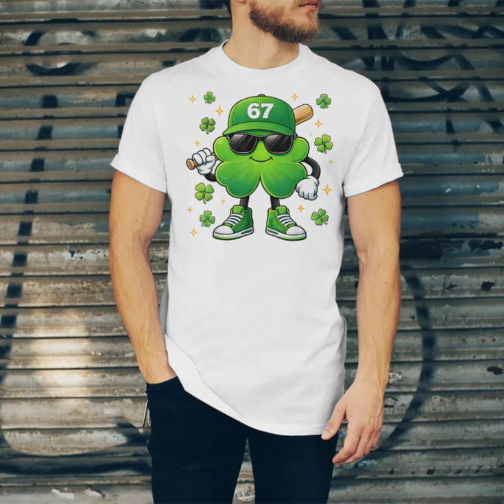 Shamrocks Playing Baseball St Patricks Day 6 7 Meme Men Boys Unisex Jersey T-Shirt