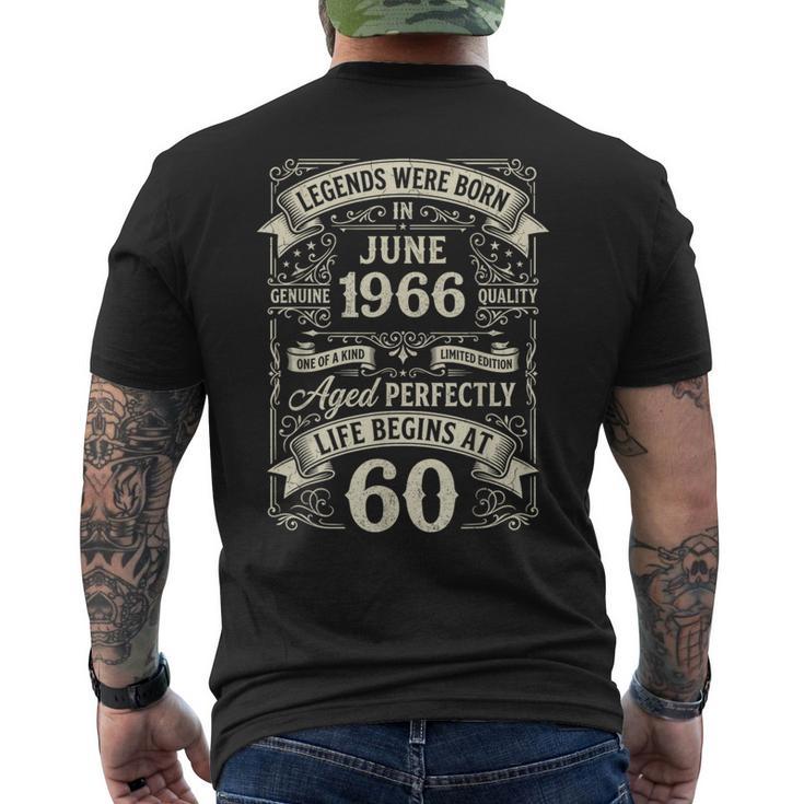 1966年6月生まれのヴィンテージ60歳の誕生日レジェンド。 メンズTシャツ バックプリント