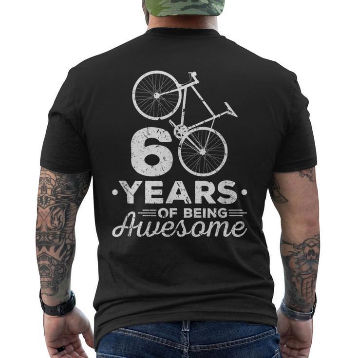 60 Years Of Being Awesome ロードバイク・サイクリングバイシクル メンズTシャツ バックプリント