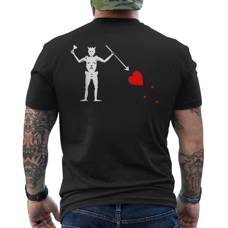 Avec Drapeau Pirate Jolly Roger De Barbe Noire T-shirt imprimé au dos