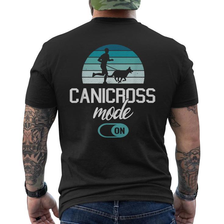 Canicross Runner 犬 トレイルランニング メンズTシャツ バックプリント