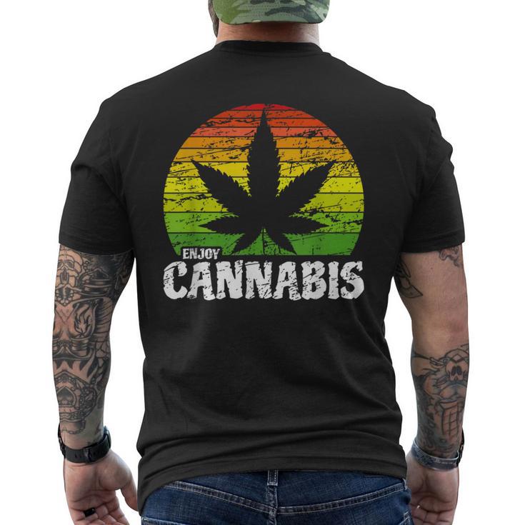 Cannabis ヴィンテージ 麻葉 レトロ マリファナ メンズTシャツ バックプリント