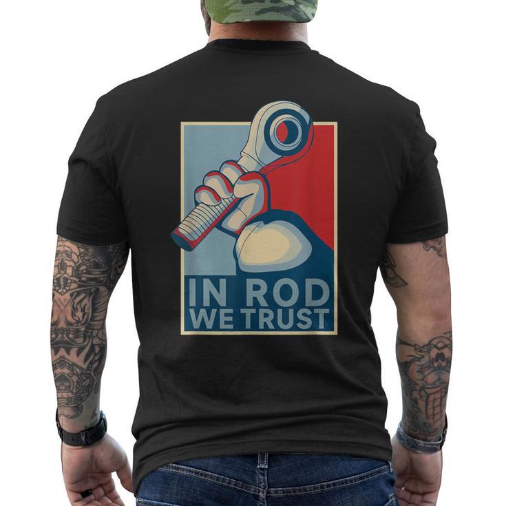 In Rod We Trust-ハイムジョイントレースカーロッククローラー メンズTシャツ バックプリント
