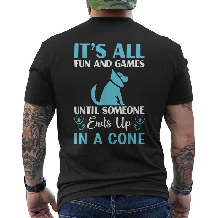It's All Fun et Tech 獣医師 獣医 学生 メンズTシャツ バックプリント