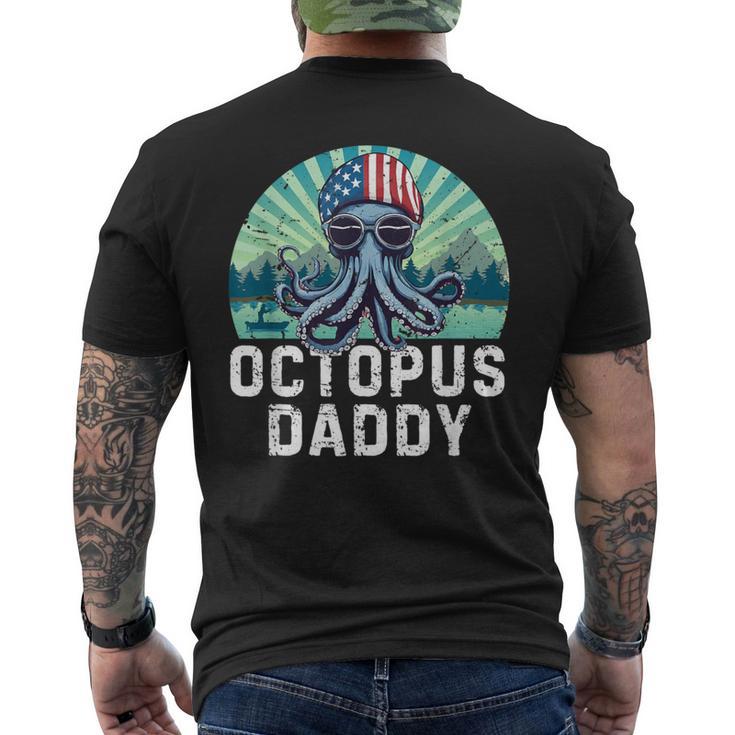 Octopus Daddy Bandiera Usa Festa Del Papà 4 Luglio Retrò T-shirt da uomo con stampa posteriore