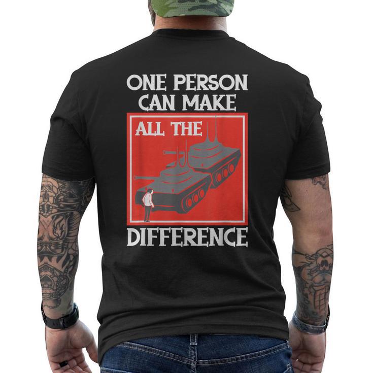 One Person Can Make A Difference Tiananmen タンクマン メンズTシャツ バックプリント