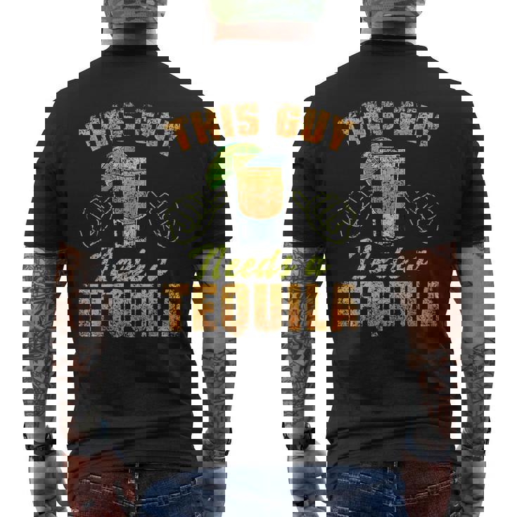 この男にはテキーラが必要だ ドリンク 酒飲み 飲酒 テキーラ メンズTシャツ バックプリント