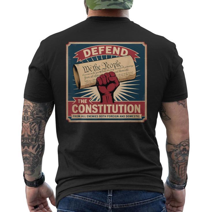 すべての敵から憲法を守る 愛国的な自由 メンズTシャツ バックプリント