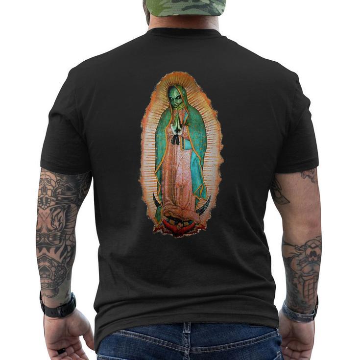 エイリアン グアダルーペの聖母 カトリック 宇宙人 宇宙人f メンズTシャツ バックプリント