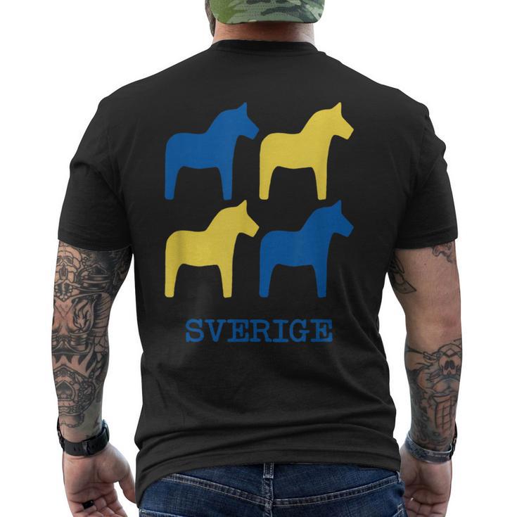 スウェーデンダラ馬スウェーデン国旗 メンズTシャツ バックプリント