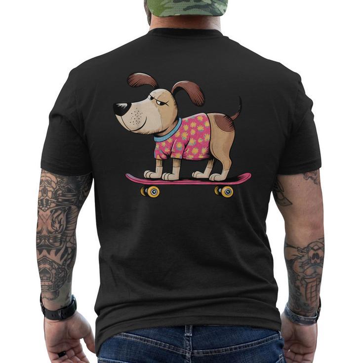 スケートボード犬 – 楽しい漫画のペット メンズTシャツ バックプリント