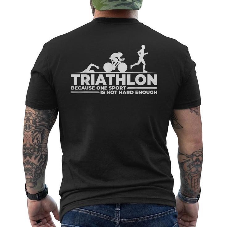 スポーツはハードルが高いからトライアスロン エクストリームアスリート メンズTシャツ バックプリント