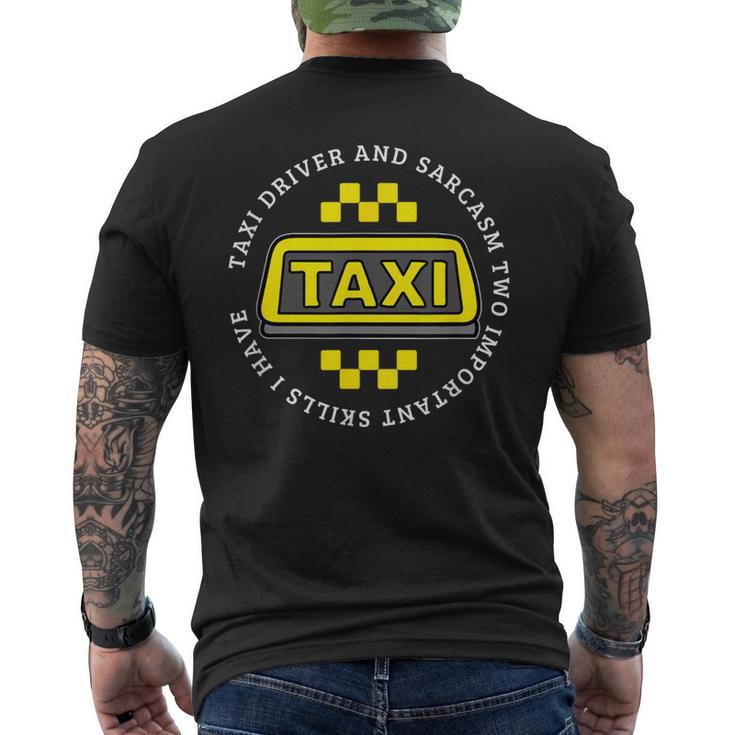 タクシードライバーと皮肉キャブ運転 面白いタクシードライバー メンズTシャツ バックプリント