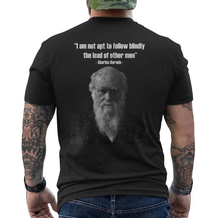 チャールズ・ダーウィンの名言 メンズTシャツ バックプリント