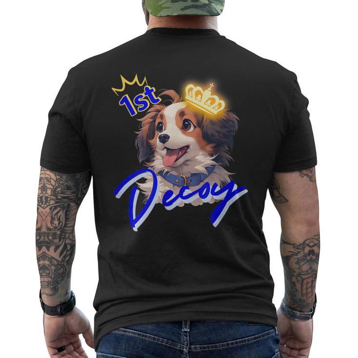 デコピン1歳おめでとう メンズTシャツ バックプリント