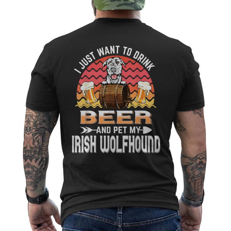 ビールを飲みたいだけです ペット アイリッシュ・ウルフハウンドの愛犬家 メンズTシャツ バックプリント