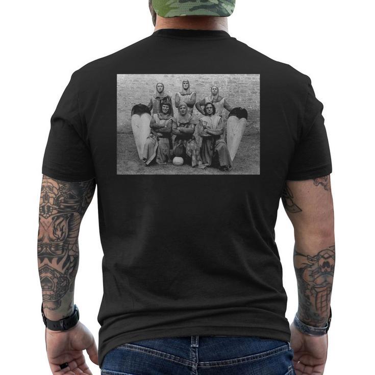 モンティ・パイソン ジョン・クリーズ フットボール・ナイツ メンズTシャツ バックプリント
