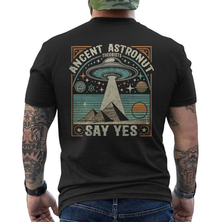 古代宇宙飛行士理論家はイエスと言うufo陰謀論 長袖tシャツ メンズTシャツ バックプリント