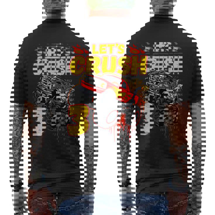 男の子、3歳、英語で、モンスタートラック、誕生日 メンズTシャツ バックプリント