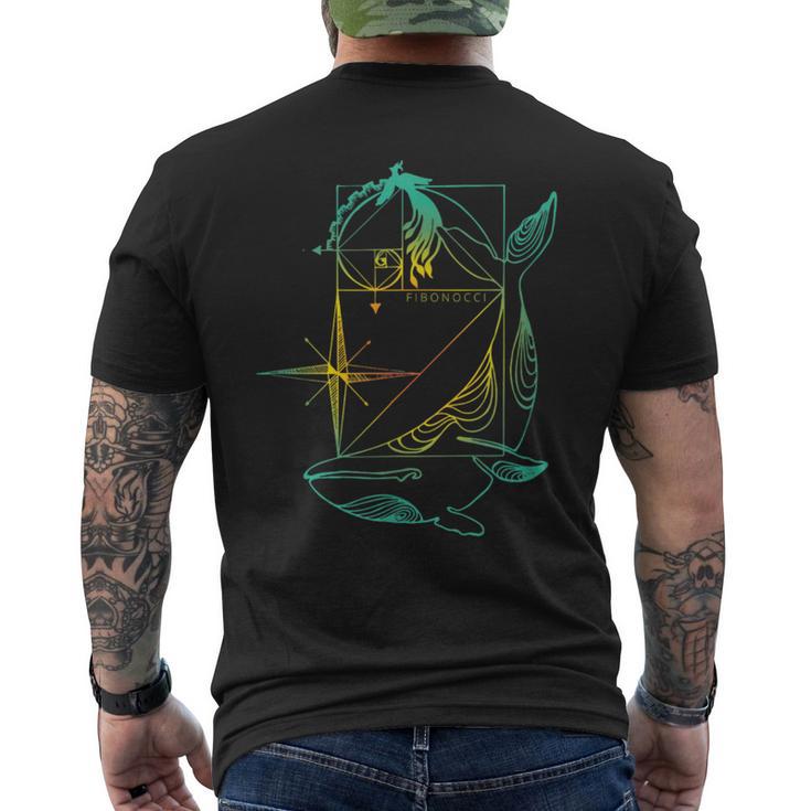 神聖な幾何学、フィボナッチ黄金比、虹くじらの海。 メンズTシャツ バックプリント