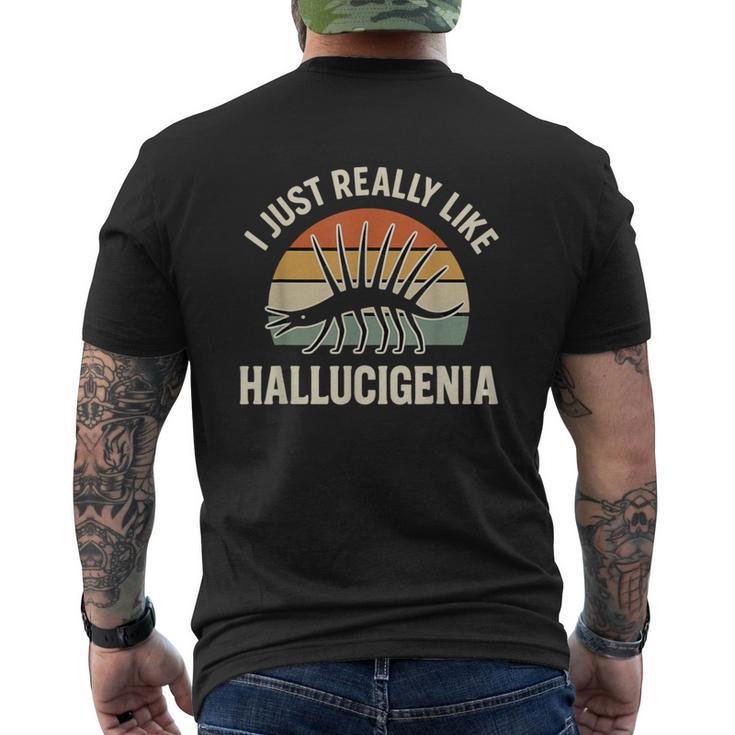 私は本当にハルキゲニアの面白いカンブリア爆発が好きです メンズTシャツ バックプリント