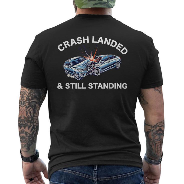 自動車事故サバイバー おもしろい 自動車事故 けが リカバリー メンズTシャツ バックプリント