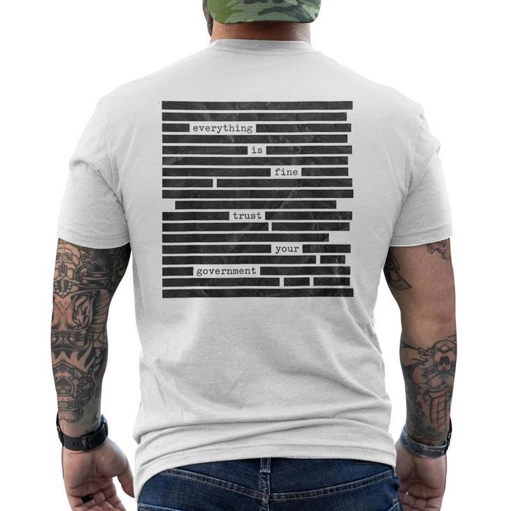 Everything Is Fine Trust Your Government 2026 メンズTシャツ バックプリント