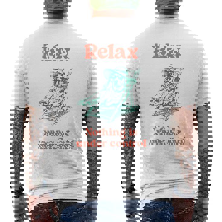Relax Labrador Dog Owner Graphic メンズTシャツ バックプリント