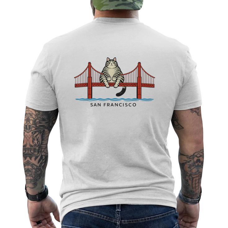 サンフランシスコ猫ゴールデンゲイツブリッジキャット読書本 メンズTシャツ バックプリント