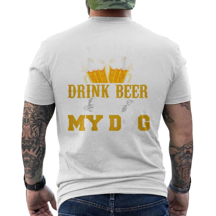 バックプリント ビールを飲みながら犬をなでたいだけ メンズTシャツ バックプリント
