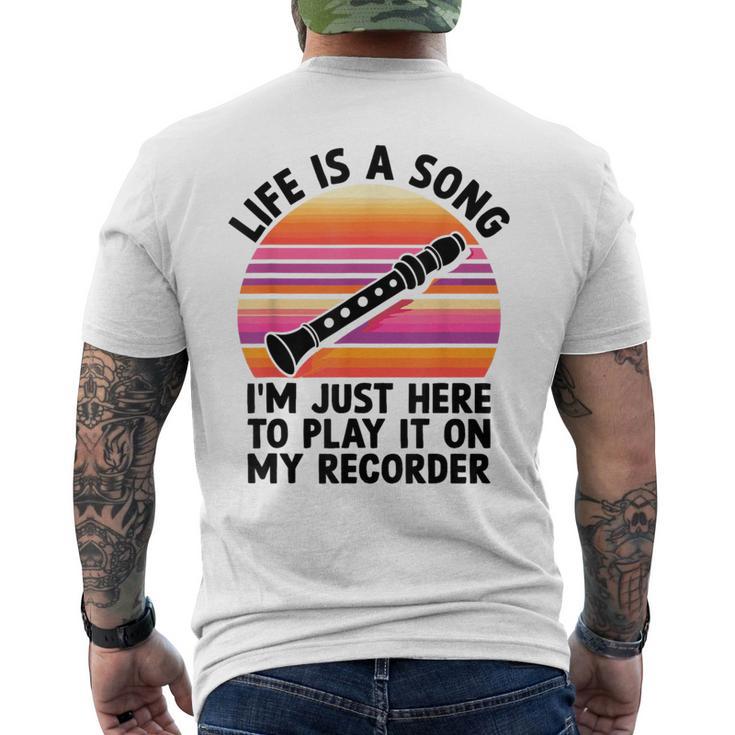 ライフ・イズ・ア・ソングリコーダーで弾きたくてここにいるだけ メンズTシャツ バックプリント