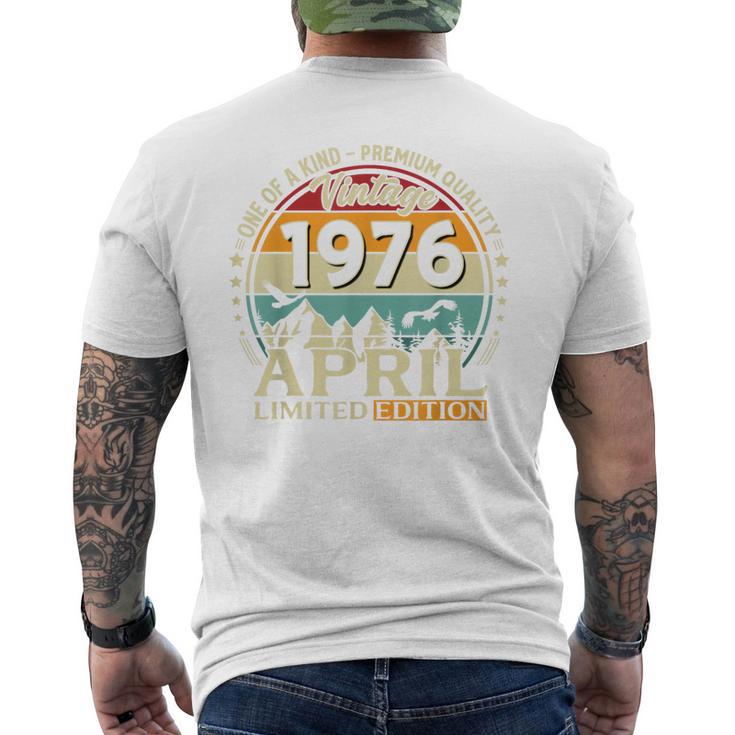 ヴィンテージカー 1976 年4月 50 歳の誕生日 1976 年のクラシックカー メンズTシャツ バックプリント