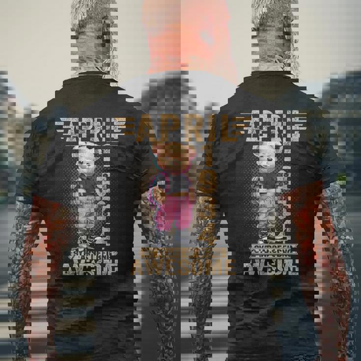 1934年4月 92歳の誕生日 92歳のテディベア Being Awesome メンズTシャツ バックプリント 高齢者への贈り物