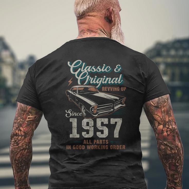 1957年生まれ ヴィンテージカー 69歳の誕生日 メンズTシャツ バックプリント 高齢者への贈り物