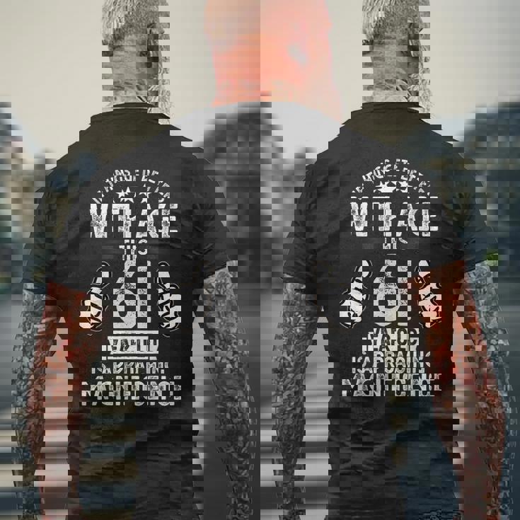 1962年生まれの男性の61歳の誕生日 メンズTシャツ バックプリント 高齢者への贈り物