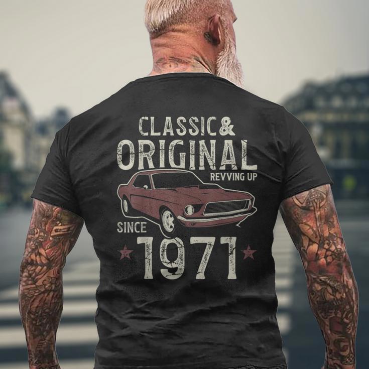 1971年生まれ クラシックカー 55歳の誕生日 メンズTシャツ バックプリント 高齢者への贈り物
