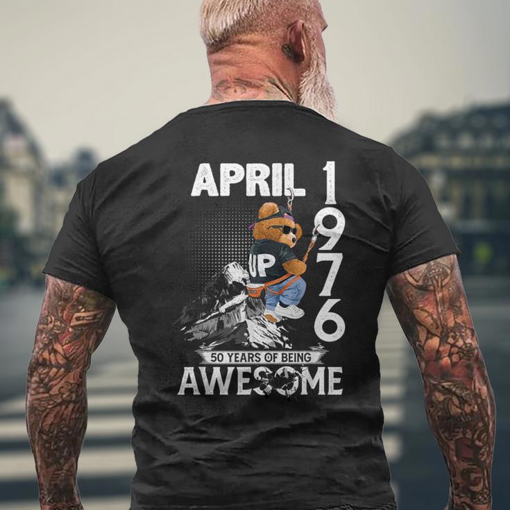 50Th Birthday Legends April 1976Intage 50 Years Old メンズTシャツ バックプリント 高齢者への贈り物