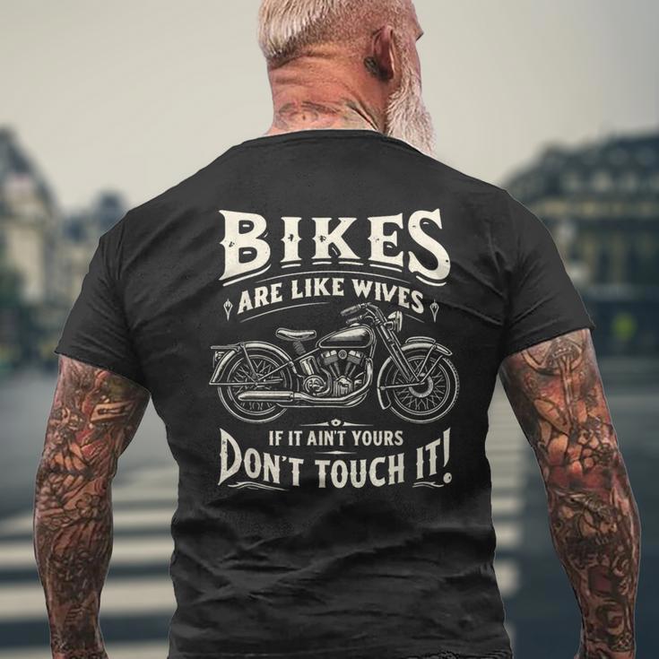 Bikes Are Like Wives 面白い オートバイ バイカー 妻 メンズTシャツ バックプリント 高齢者への贈り物