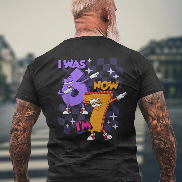 Dabbing 67 私は6歳でしたが、今は7歳です。おもしろいバースデーガールキッズ67 メンズTシャツ バックプリント 高齢者への贈り物