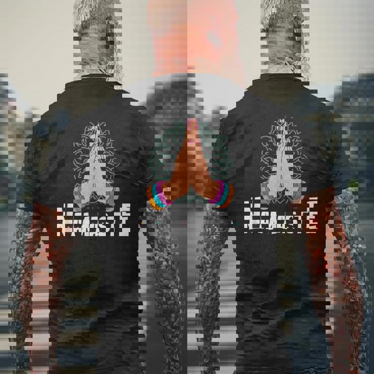 Fold Your Hands 瞑想 ナマステ メンズTシャツ バックプリント 高齢者への贈り物