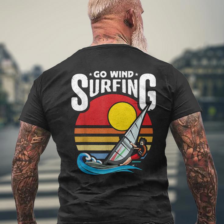 Go ウィンドサーフィン ウォータースポーツ ウィンドサーフ サーフボード ウィンドサーフィン メンズTシャツ バックプリント 高齢者への贈り物