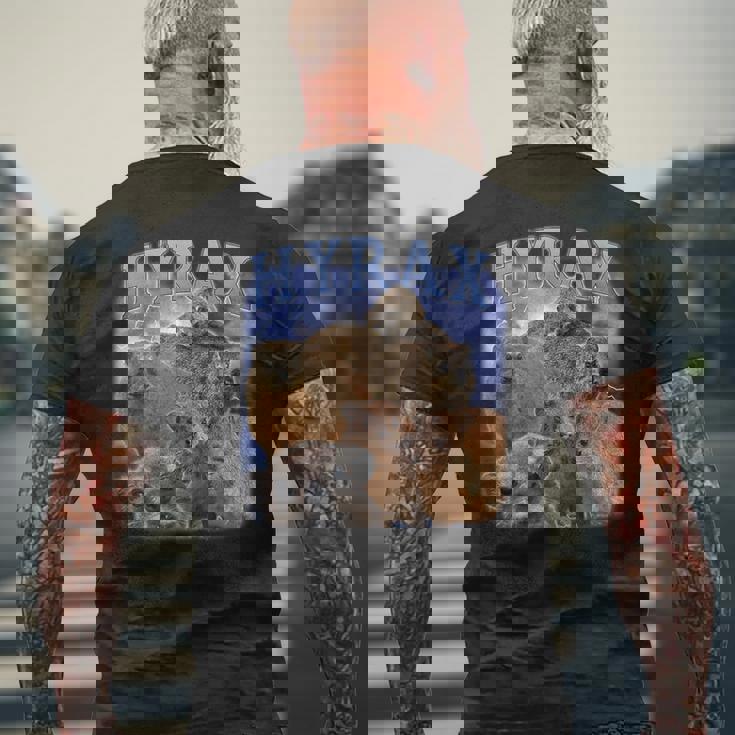 Hyrax Fire Meme Animal Lover ユーモア ロック ハイラックス メンズTシャツ バックプリント 高齢者への贈り物