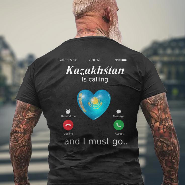 Kazakhstan Ruft Und Ich Muss Gehen カザフスタン国旗tシャツ メンズTシャツ バックプリント 高齢者への贈り物