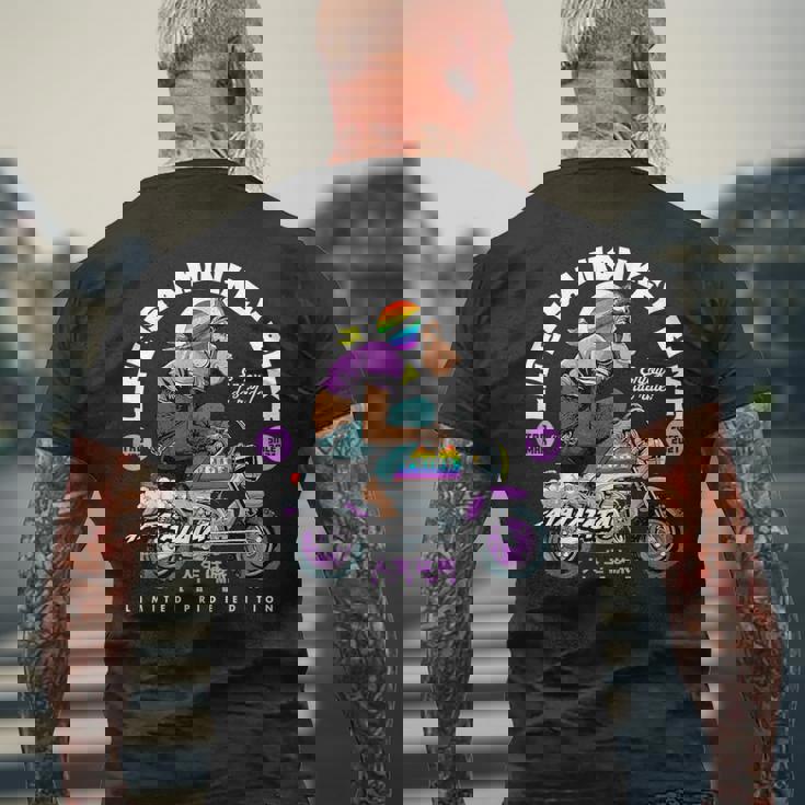 Life Is A Monkey Bike Fun ビンテージ バイカー プライドエディション メンズTシャツ バックプリント 高齢者への贈り物