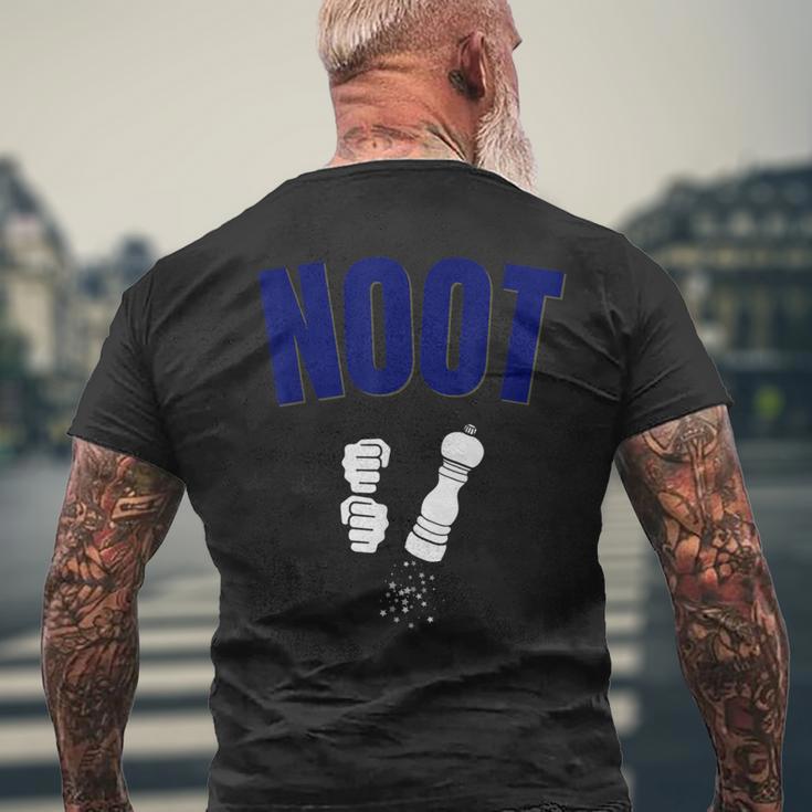 Noot Nootbaar Pepper Grinderヌート たっちゃん ヌートバー ペッパーミル メンズTシャツ バックプリント 高齢者への贈り物