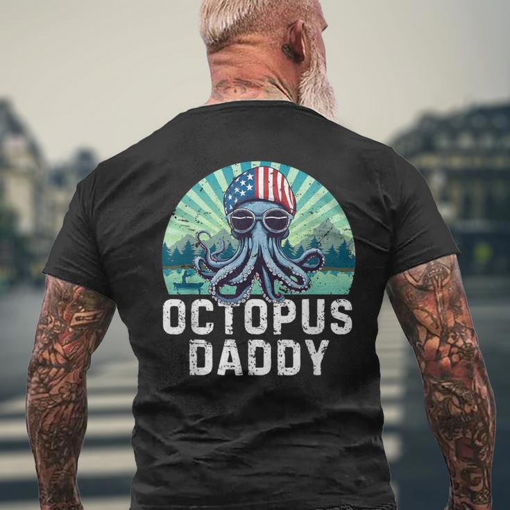 Octopus Daddy Bandiera Usa Festa Del Papà 4 Luglio Retrò T-shirt da uomo con stampa posteriore Regalos para ancianos