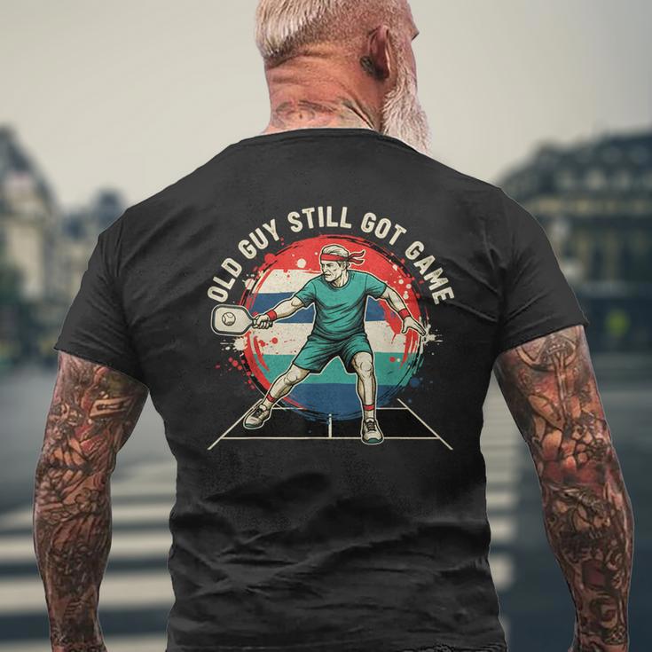 Old Guytill Got Game Pickle Ball メンズ メンズTシャツ バックプリント 高齢者への贈り物